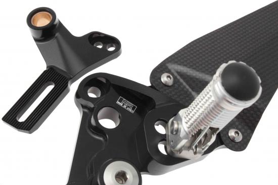 NGR-Ducati-1198-rearsets-sb-SBK-03.jpg